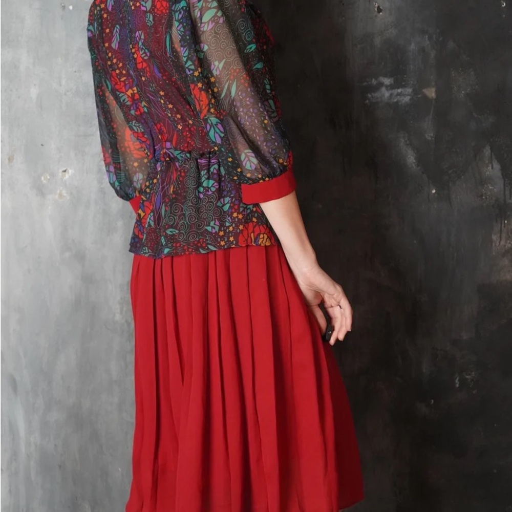Fun 80s Pleated Midi Dress - Picture 3 of 6